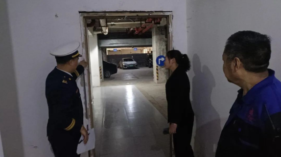 1739759502160938.png image.png